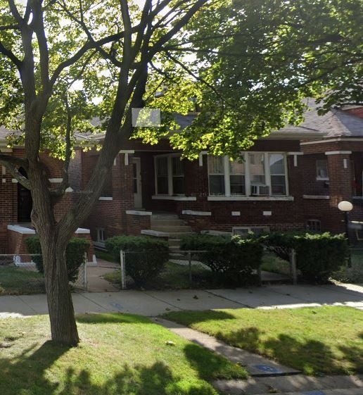 Paxton Ave, Chicago, IL 60617 #1