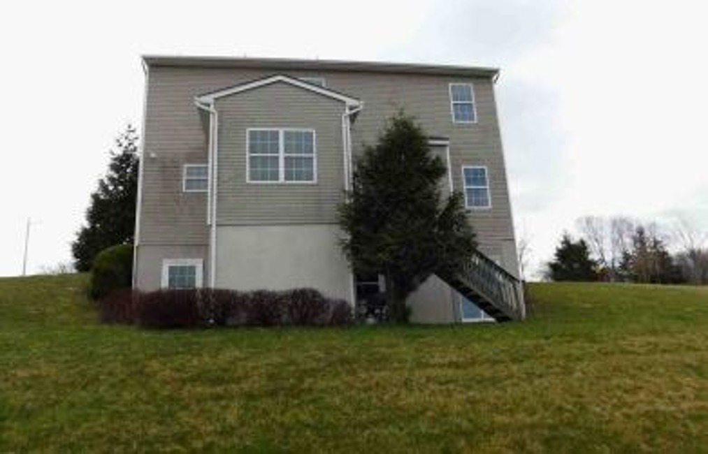 Foreclosure Trustee - Reported Vacant, 21 Hill View Dr, Florida, NY 10921