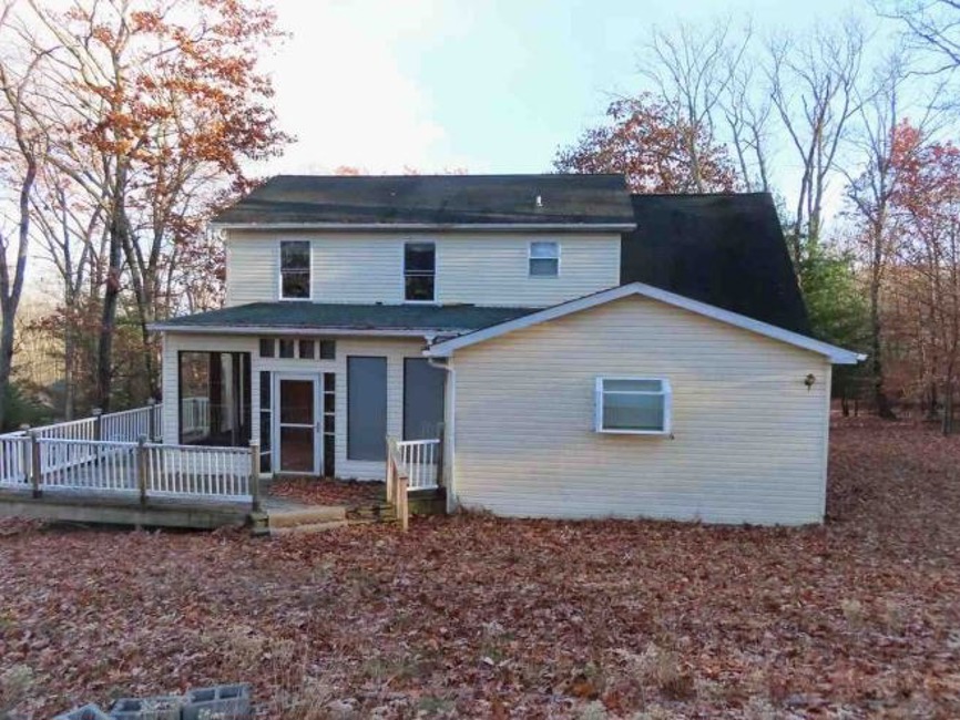2nd Chance Foreclosure - Reported Vacant, 2193 Lake Dr, Henryville, PA 18332