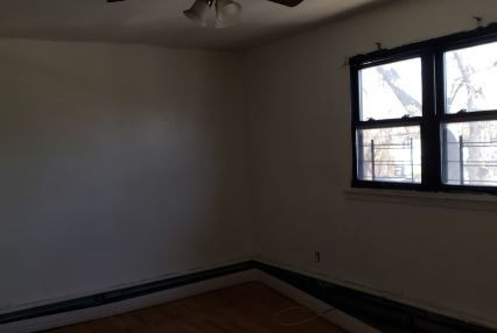 Short Sale, 351 Quincy Ave, Bronx, NY 10465