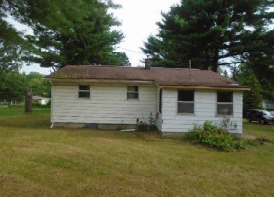 2nd Chance Foreclosure - Reported Vacant, 1079 W Moore Rd, Saginaw, MI 48601
