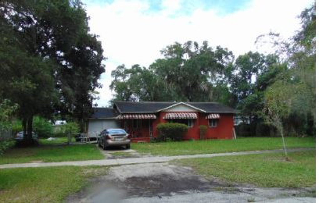 Foreclosure Trustee, 1424 Southeast Second Avenue, Gainesville, FL 32641