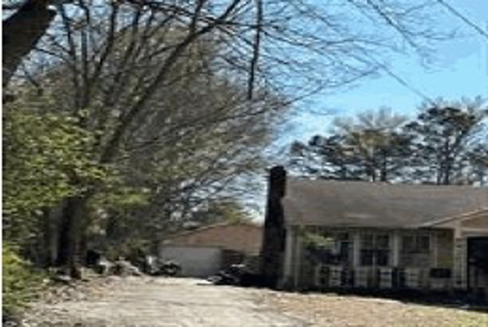 2nd Chance Foreclosure - Reported Vacant, 821 Wear Dr, Birmingham, AL 35235