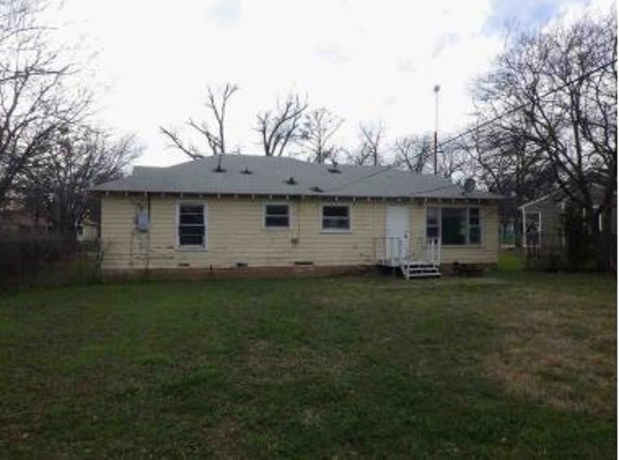Foreclosure Trustee - Reported Vacant, 2102 6th Street, Brownwood, TX 76801