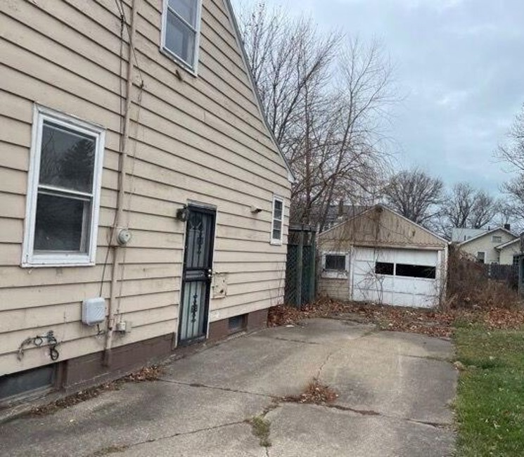 2nd Chance Foreclosure - Reported Vacant, 1224 W 23RD St, Lorain, OH 44052