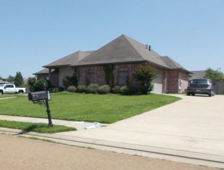 Foreclosure Trustee, 103 Cascable Dr, Canton, MS 39046