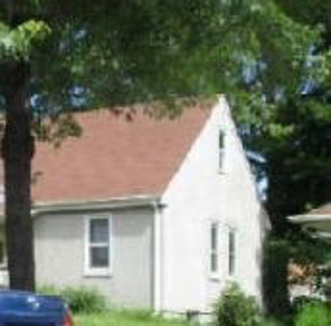 2nd Chance Foreclosure, 1643 Iowa Ave E, Saint Paul, MN 55106