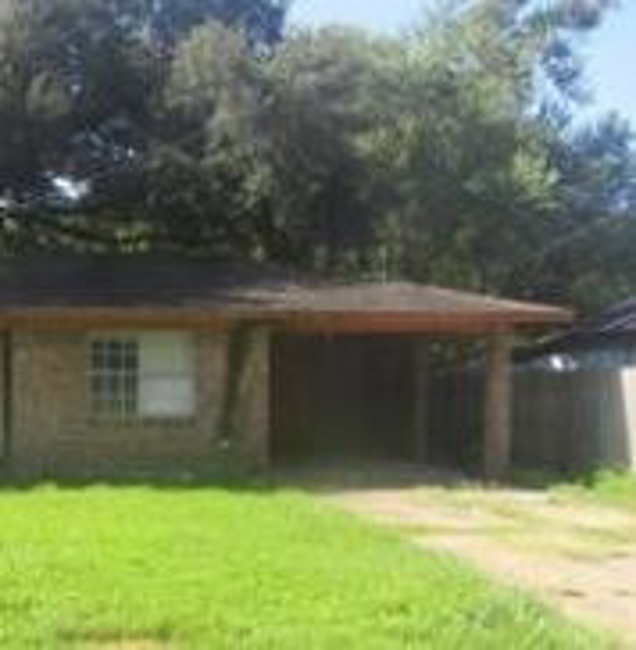 Bank Owned, 611 Chennault St, Bunkie, LA 71322