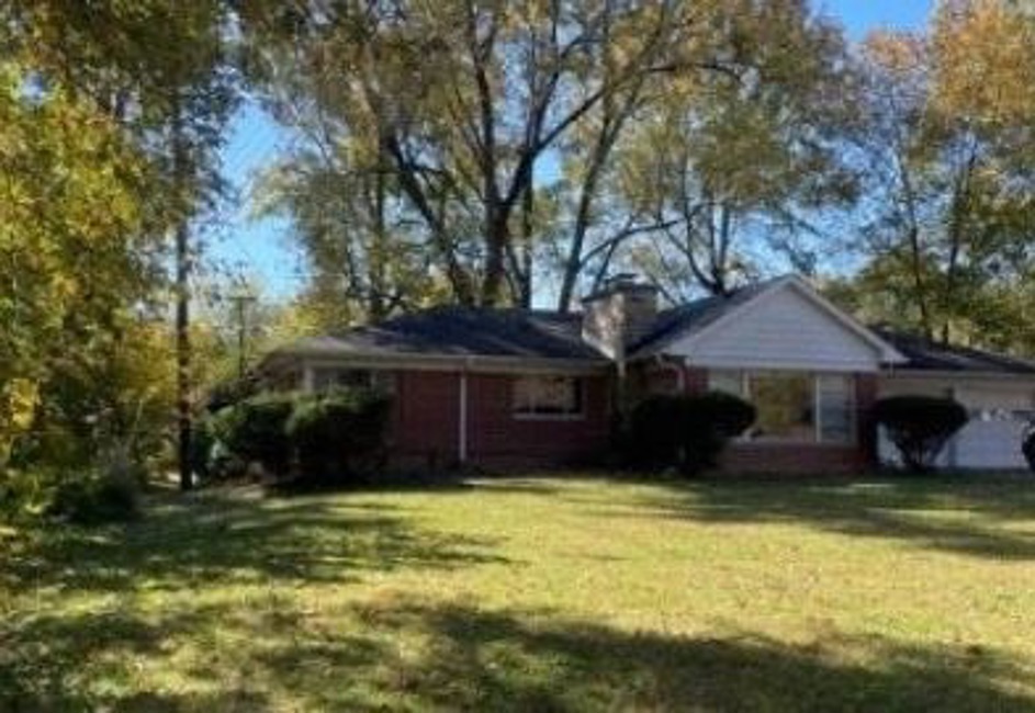 2nd Chance Foreclosure - Reported Vacant, 31 Mandalay Dr, Belleville, IL 62221