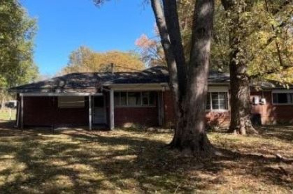2nd Chance Foreclosure - Reported Vacant, 31 Mandalay Dr, Belleville, IL 62221
