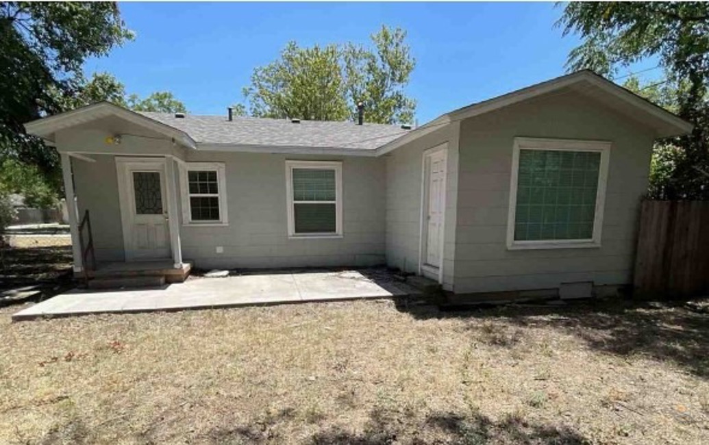 2nd Chance Foreclosure - Reported Vacant, 1117 Karnes St, Fort Worth, TX 76111