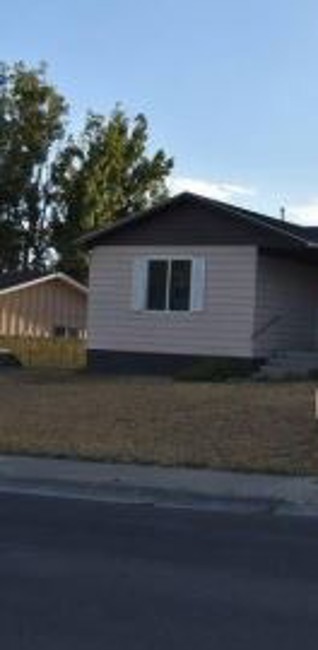 2nd Chance Foreclosure, 1308 Ritter St, Rawlins, WY 82301