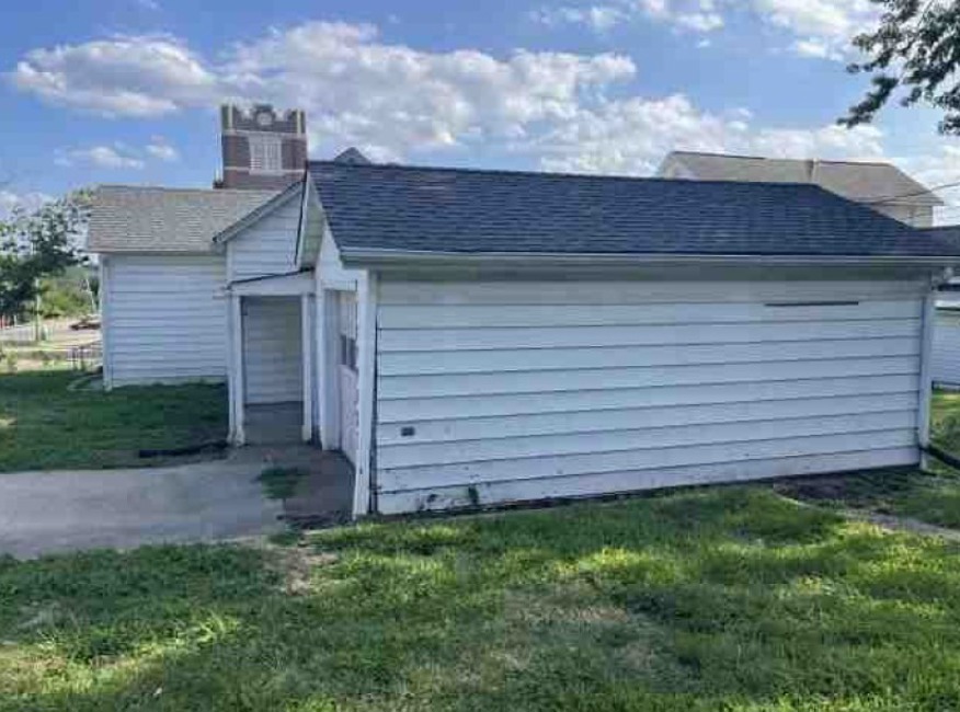 2nd Chance Foreclosure - Reported Vacant, 201 Grand Ave, Festus, MO 63028
