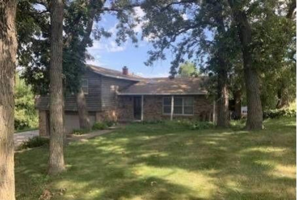Foreclosure Trustee - Reported Vacant, 1050 S 28TH Ave W, Newton, IA 50208