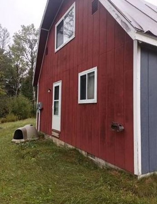 2nd Chance Foreclosure - Reported Vacant, 8688 W 7 1/2 Mile Rd, Brimley, MI 49715