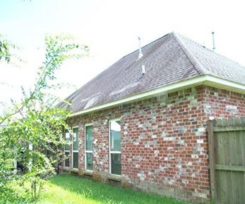 2nd Chance Foreclosure - Reported Vacant, 43458N Great Oak Court, Prairieville, LA 70769