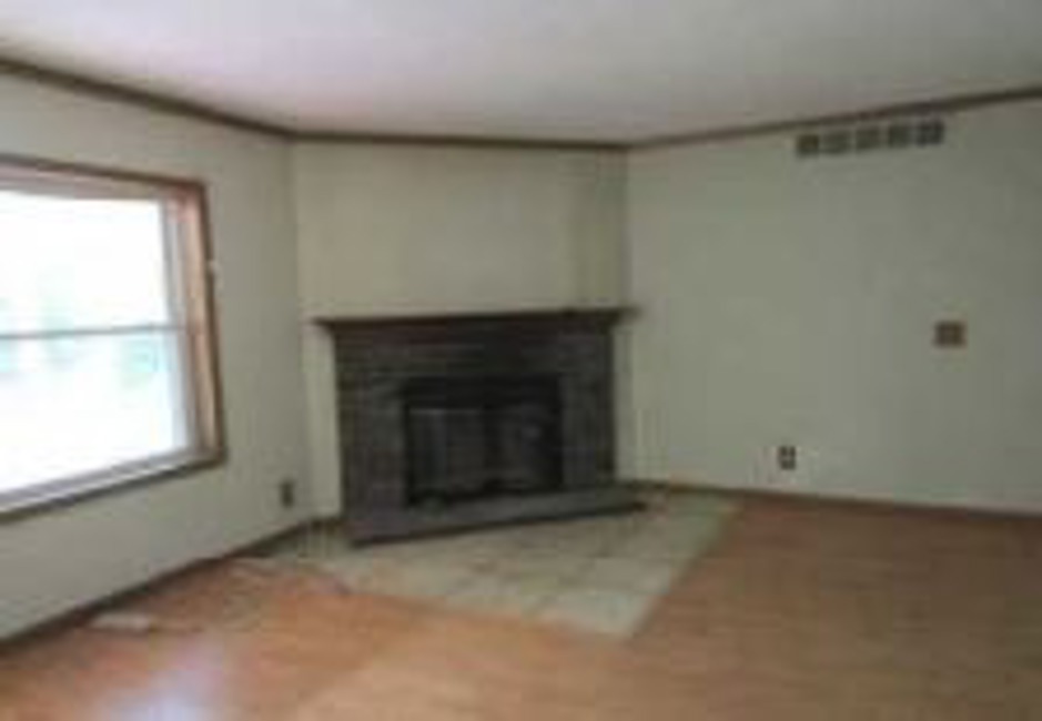 Foreclosure Trustee - Reported Vacant, 2771 Broadway Ave, Sidney, OH 45365