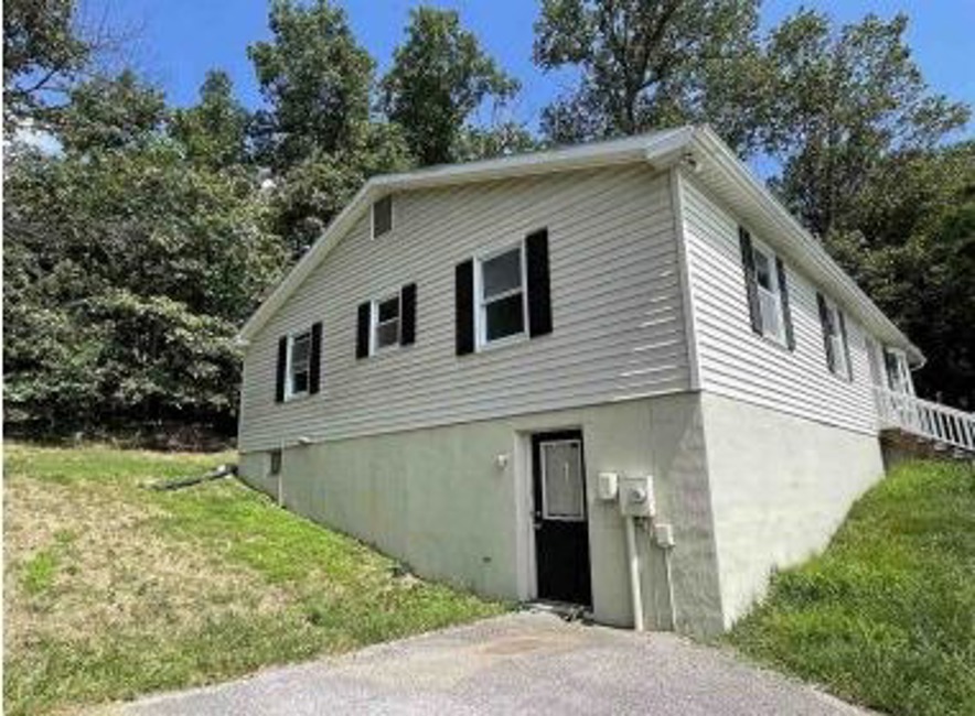 2nd Chance Foreclosure - Reported Vacant, 7974 Blue Hill Road, Glenville, PA 17329