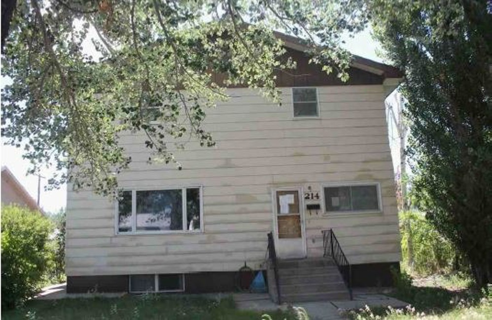 2nd Chance Foreclosure - Reported Vacant, 214 East Barry St, Glendive, MT 59330