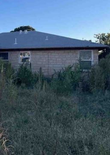 2nd Chance Foreclosure - Reported Vacant, 1513 Edwards St, Midland, TX 79701