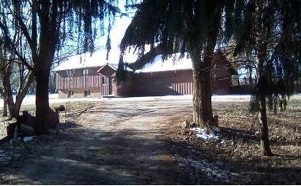 2nd Chance Foreclosure, 22649 Airline Rd, Sturgis, MI 49091