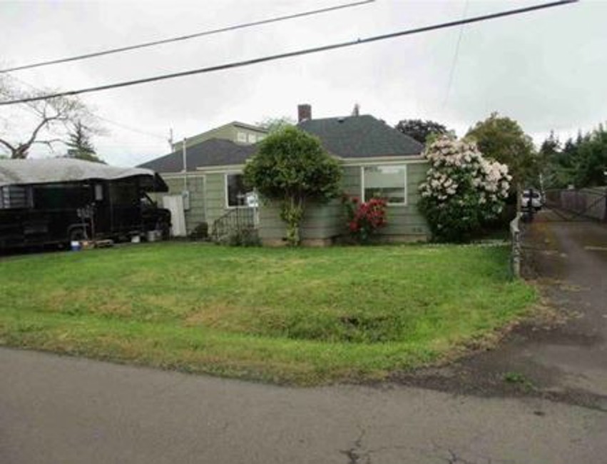 2nd Chance Foreclosure, 1350 Hughes St, Eugene, OR 97402