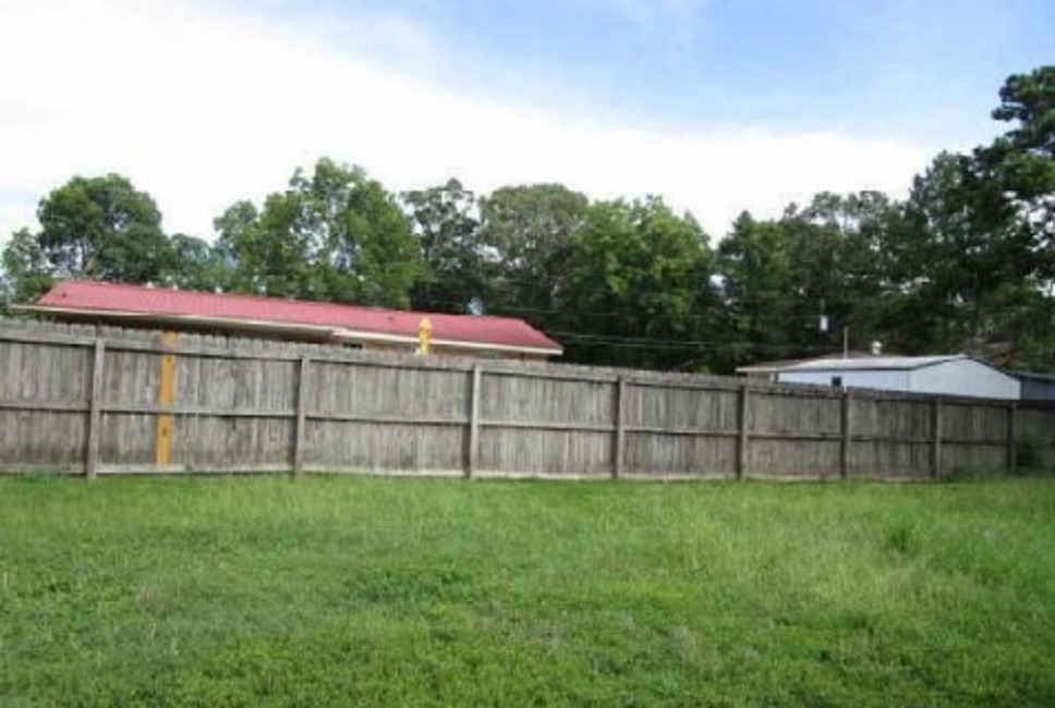 2nd Chance Foreclosure - Reported Vacant, 703 W Patton St, Tallassee, AL 36078