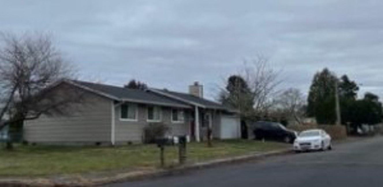 Foreclosure Trustee, 395  Nw1ST St, Warrenton, OR 97146