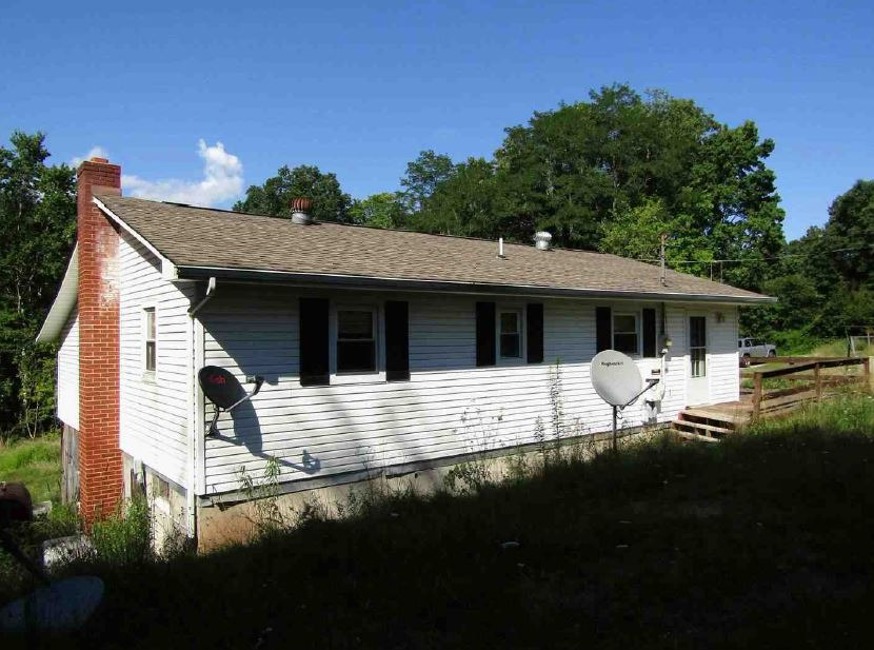 2nd Chance Foreclosure - Reported Vacant, 572 Sam Black Church Rd, Smoot, WV 24977
