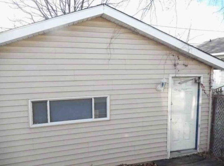 2nd Chance Foreclosure - Reported Vacant, 3106 Chicago Road, Steger, IL 60475