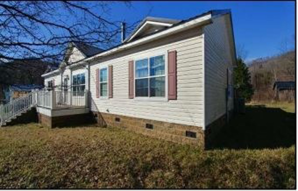 108 Stone Creek Dr, Middlesboro, KY 40965. Starting Bid at 90,000 2nd Chance Foreclosure