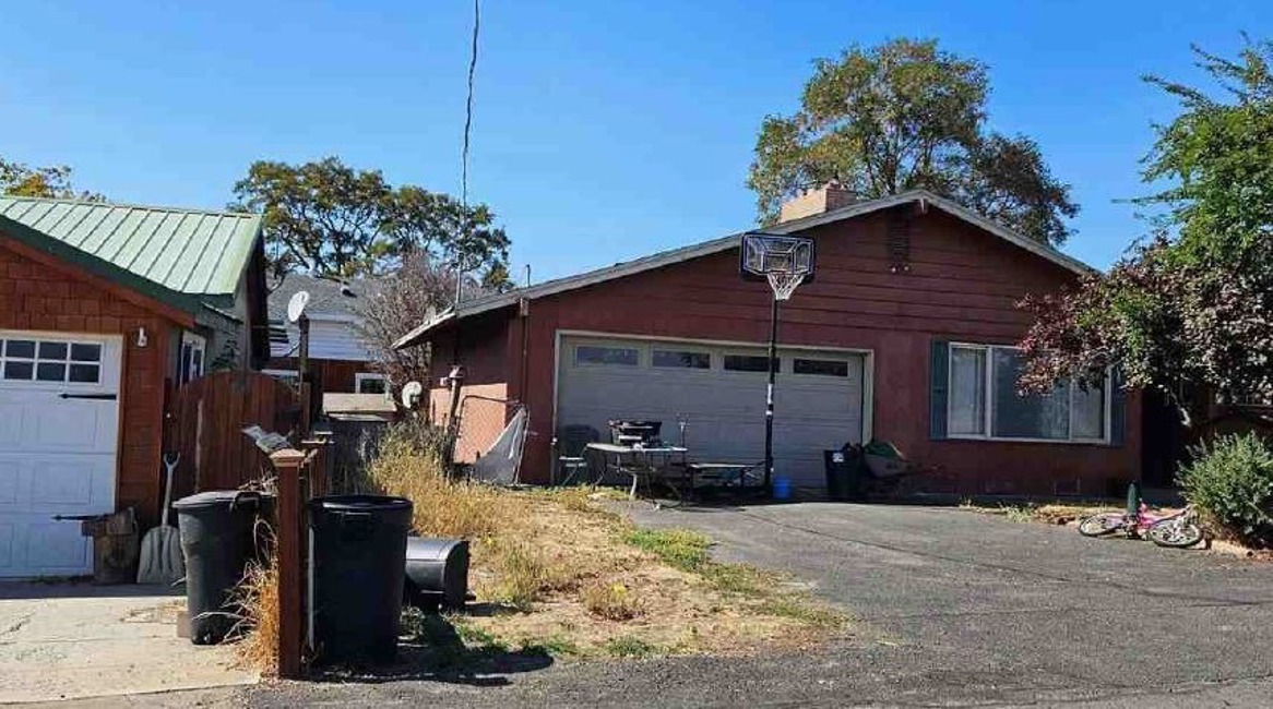 471 Ne Court Street, Dufur, OR Auction Property For Sale