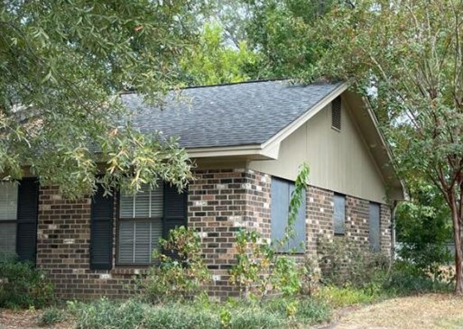 823 Skylark Dr, Columbus, MS Auction Property For Sale