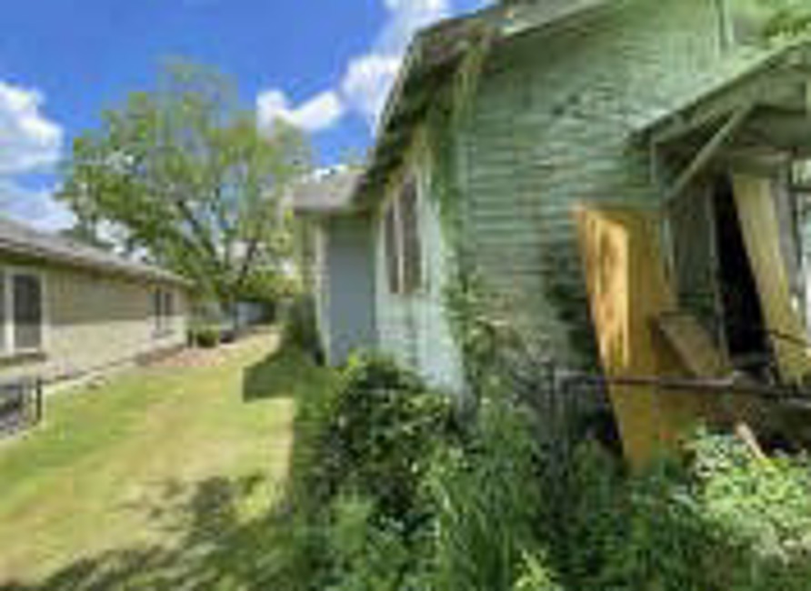 Foreclosure Trustee - Reported Vacant, 1813 Lauderdale St, Selma, AL 36701