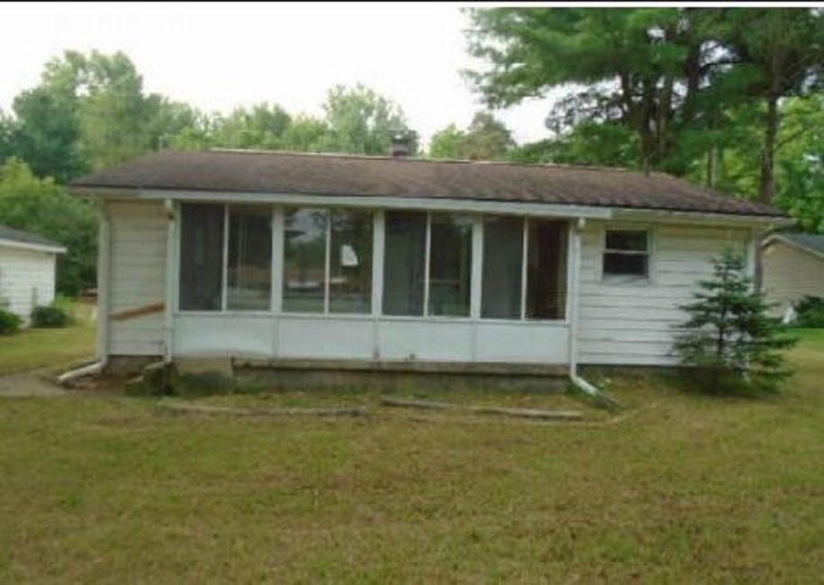 2nd Chance Foreclosure - Reported Vacant, 1079 W Moore Rd, Saginaw, MI 48601