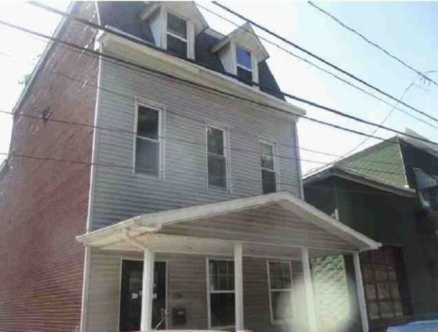 2nd Chance Foreclosure, 114E Main Street, Tremont, PA 17981