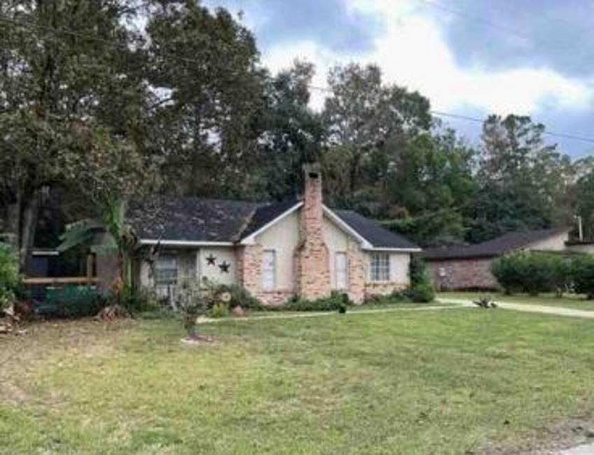 Foreclosure Trustee, 10420 Riverbend Cir, Moss Point, MS 39562