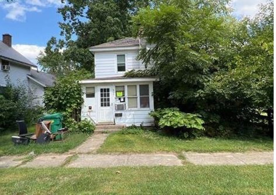 2nd Chance Foreclosure - Reported Vacant, 365 White Pigeon St, Constantine, MI 49042