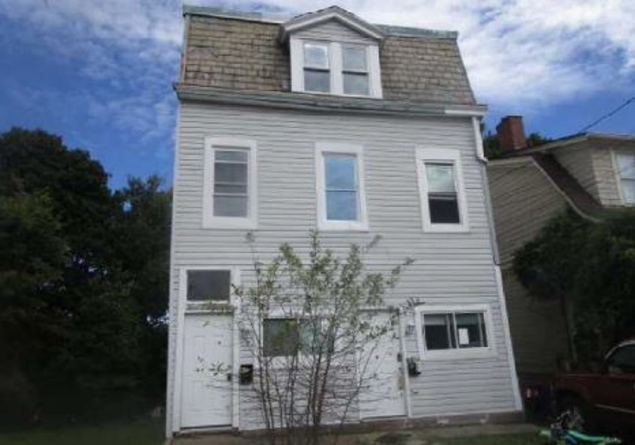 Foreclosure Trustee - Reported Vacant, 224 Martsolf Ave, Pittsburgh, PA 15229