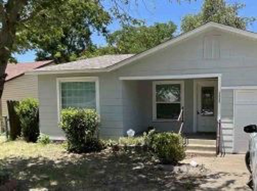 2nd Chance Foreclosure - Reported Vacant, 1117 Karnes St, Fort Worth, TX 76111