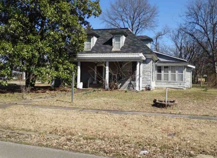 2nd Chance Foreclosure - Reported Vacant, 302 S Oak St, Sallisaw, OK 74955