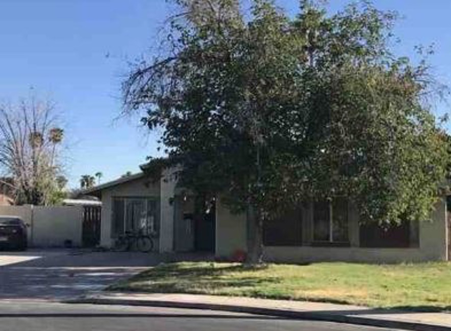 Foreclosure Trustee, 2202 W Emerald Cir, Mesa, AZ 85202
