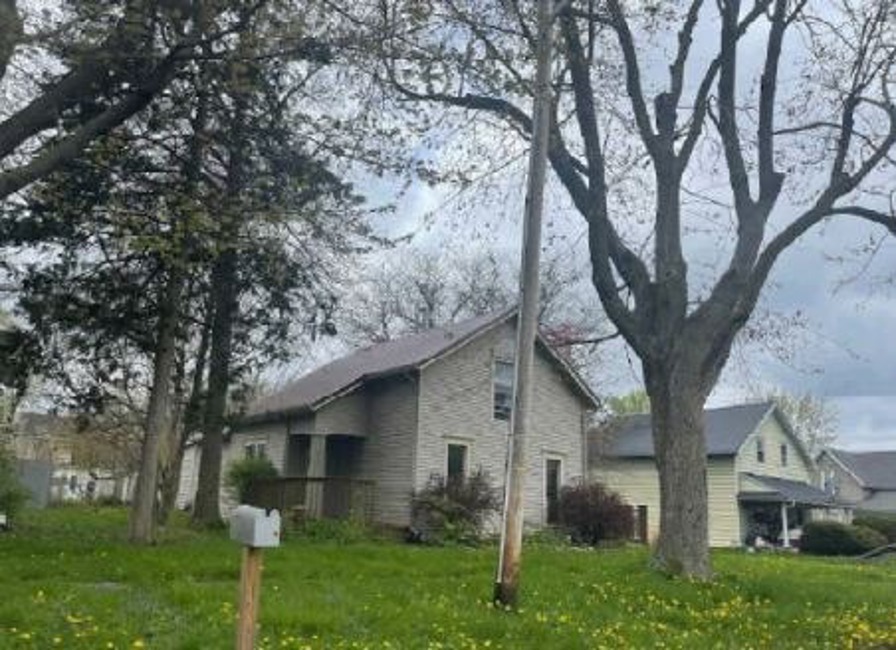 Foreclosure Trustee - Reported Vacant, 415 N Cherry St, Bryan, OH 43506