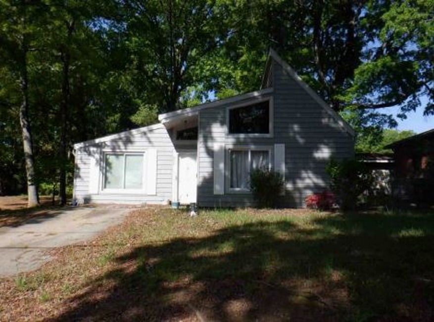 Foreclosure Trustee - Reported Vacant, 233 Culp St, Mooresville, NC 28115