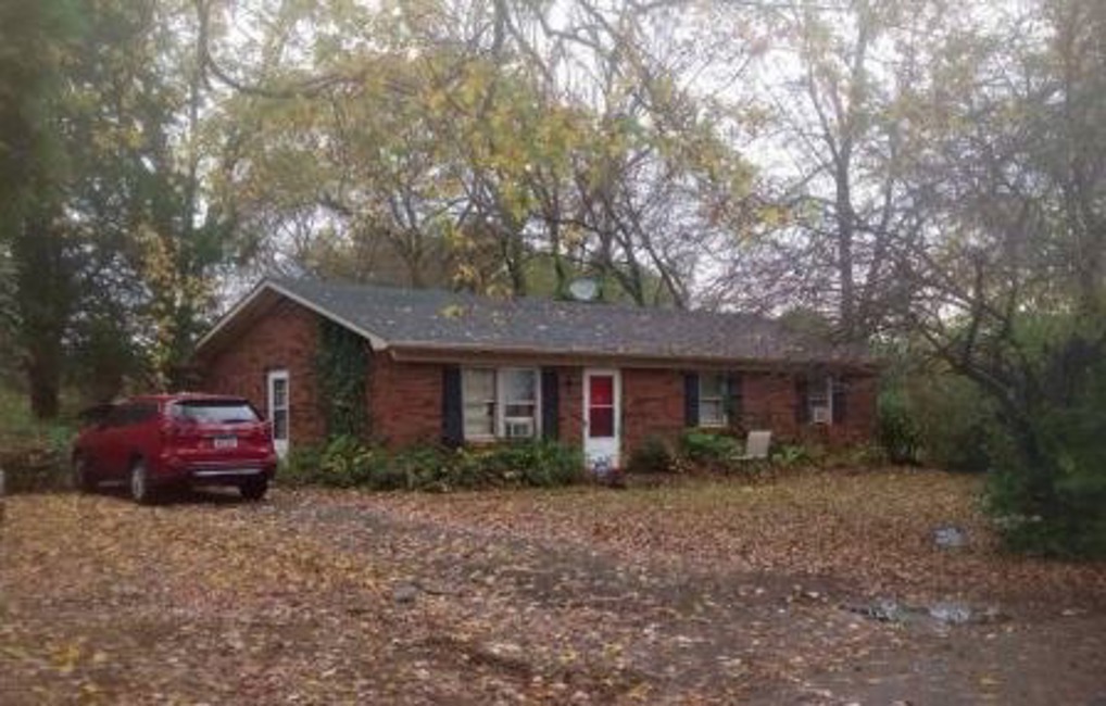 Foreclosure Trustee, 1037 Greenview Drive, Danville, KY 40422