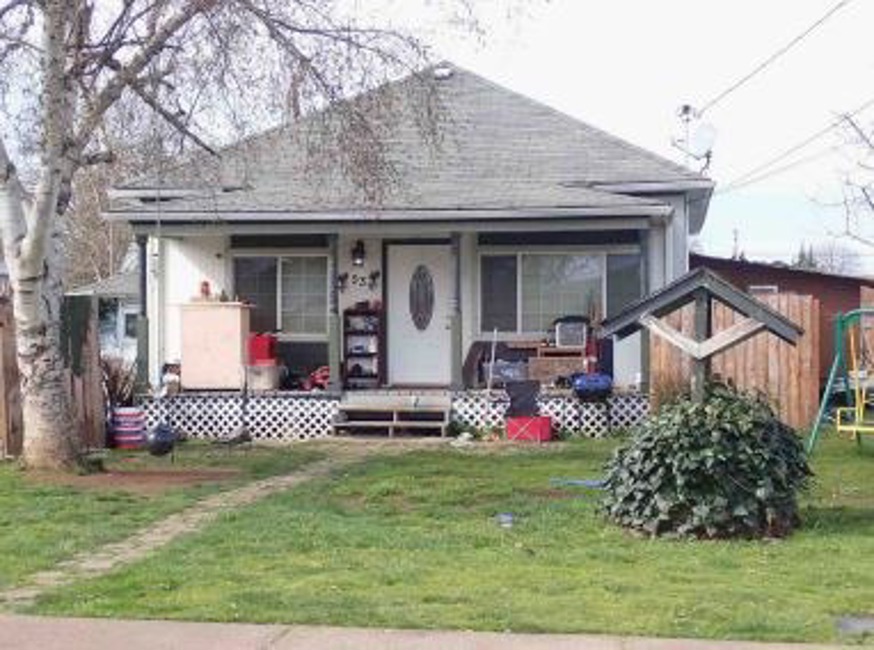 2nd Chance Foreclosure, 53 S 3RD St, Creswell, OR 97426