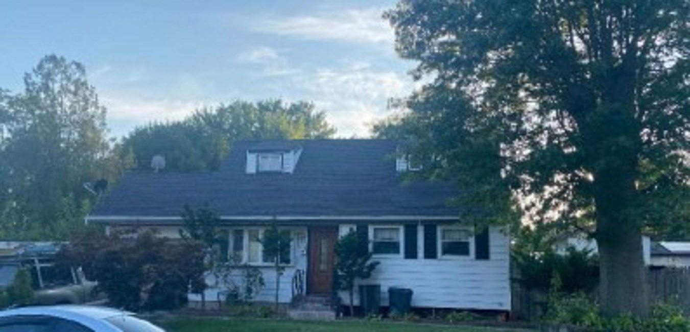 2nd Chance Foreclosure, 176 Front Avenue, Brentwood, NY 11717