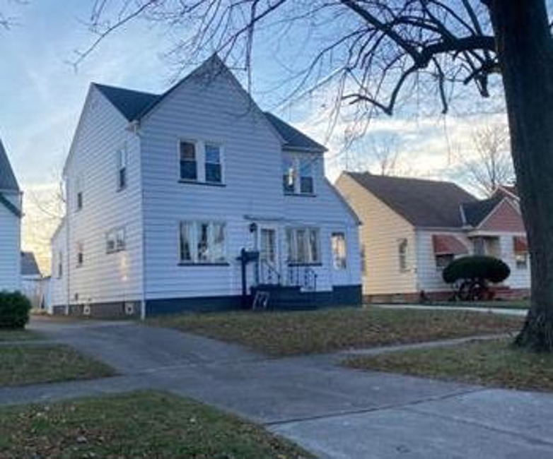 2nd Chance Foreclosure - Reported Vacant, 4465 Lee Heights Blvd, Cleveland, OH 44128