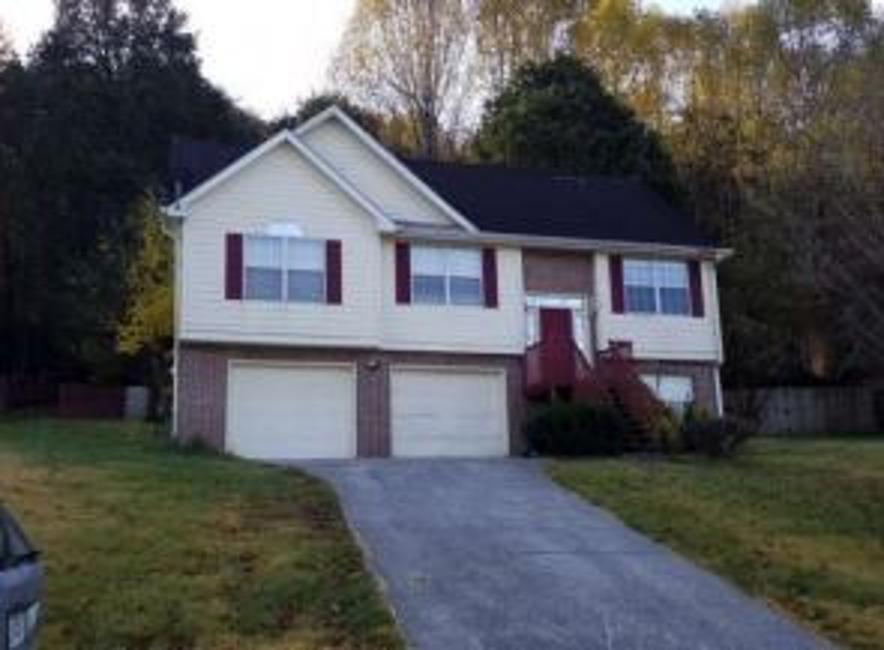 Foreclosure Trustee, 9500 Trls End Rd, Knoxville, TN 37931