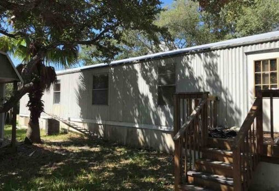 2nd Chance Foreclosure - Reported Vacant, 802 Stanley St, Rockport, TX 78382